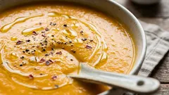 Tämä keitto on erityisen hyödyllinen talvella: täyttävä illallinen alle tunnissa